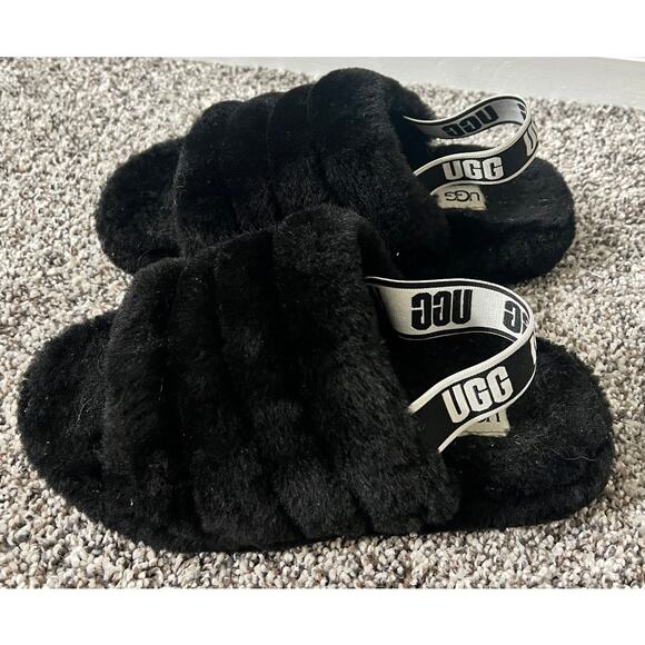 UGG Fluff yeah youth size 3 - Picture 1 of 5